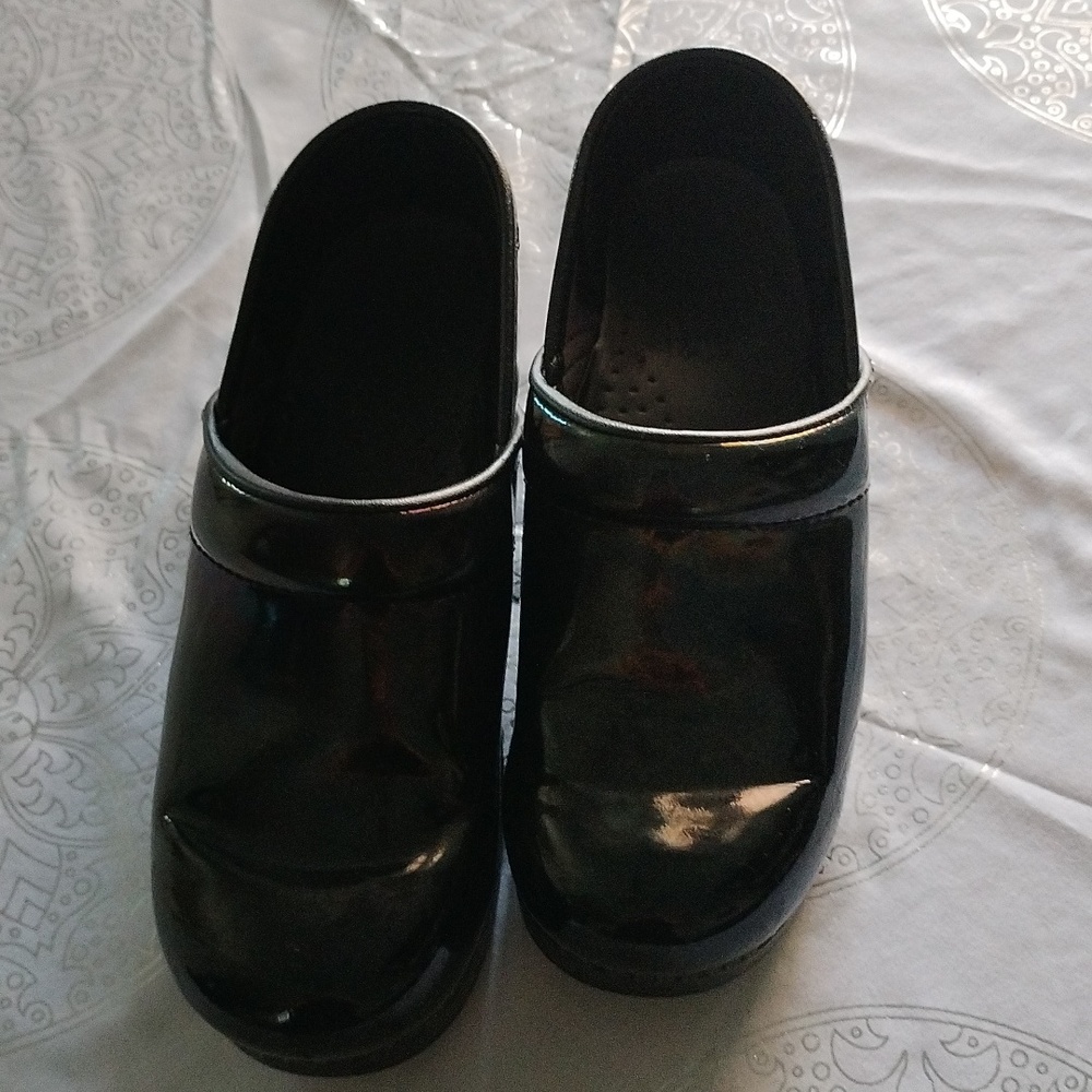 Dansko shoes size 36